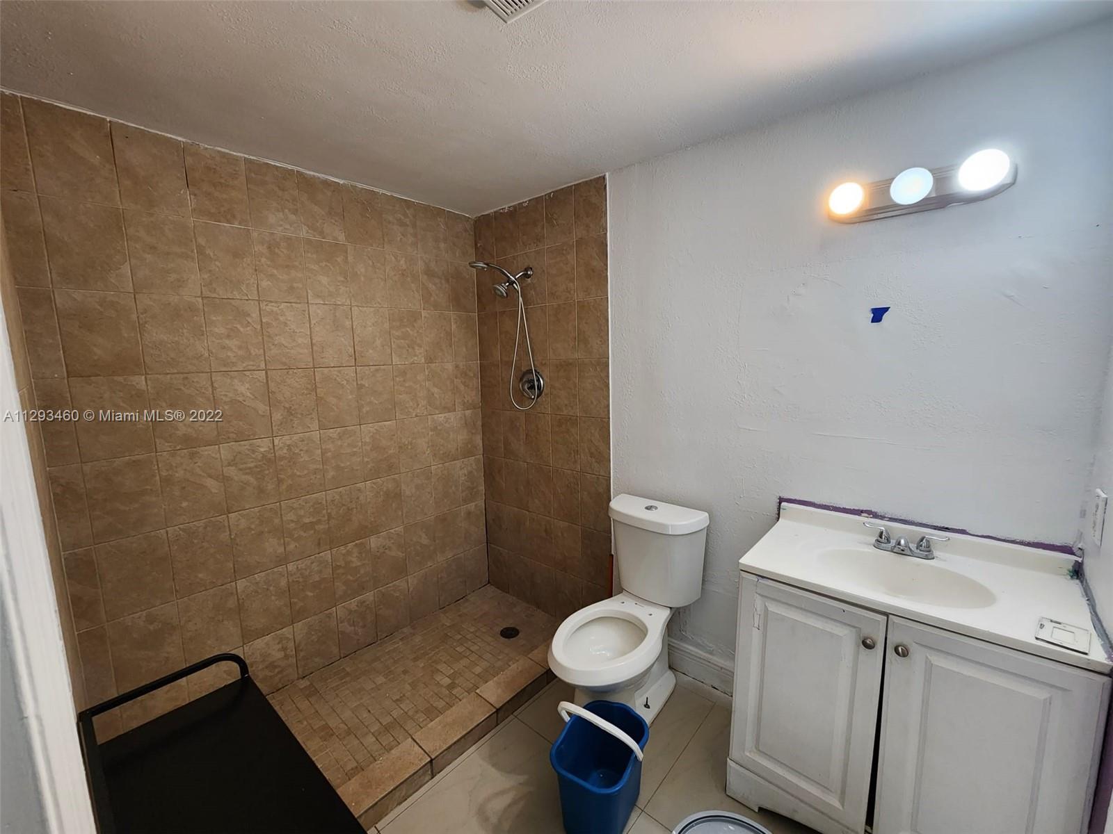 See details / 2385 sq. ft. $ 2022-10-25 0 Photo