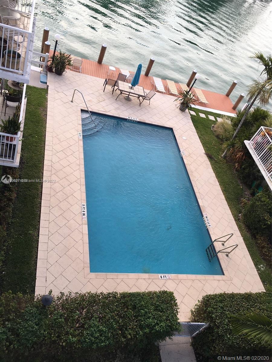 Ver detalles 4B 1 / 1 692 sq. ft. $ 2022-10-25 0 foto
