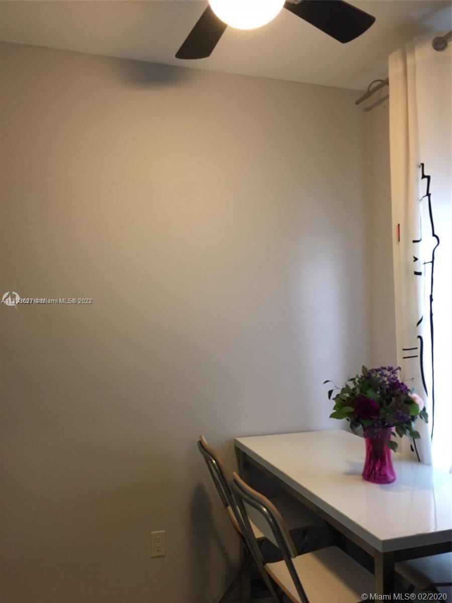 Ver detalles 4B 1 / 1 692 sq. ft. $ 2022-10-25 0 foto