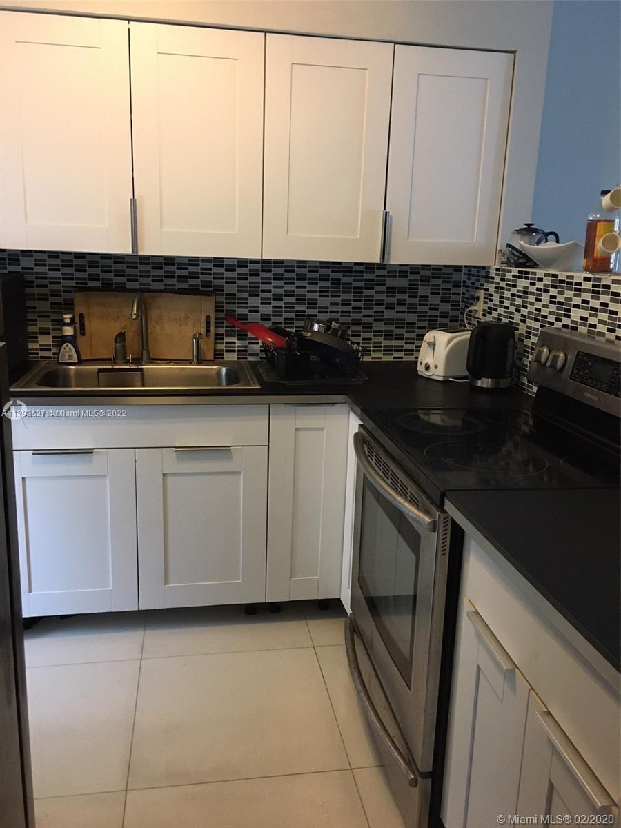 Ver detalles 4B 1 / 1 692 sq. ft. $ 2022-10-25 0 foto