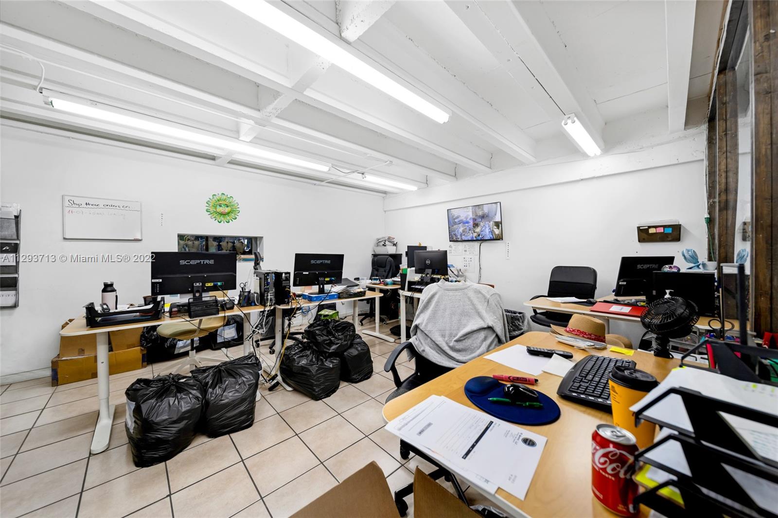 See details / sq. ft. $ 2022-10-25 0 Photo