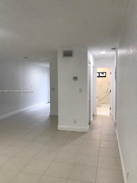 See details / 2583 sq. ft. $ 2022-10-26 0 Photo