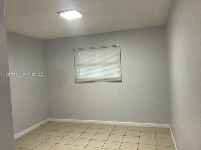 See details / 2716 sq. ft. $ 2022-10-26 0 Photo