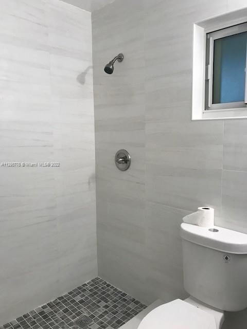 See details / 2716 sq. ft. $ 2022-10-26 0 Photo
