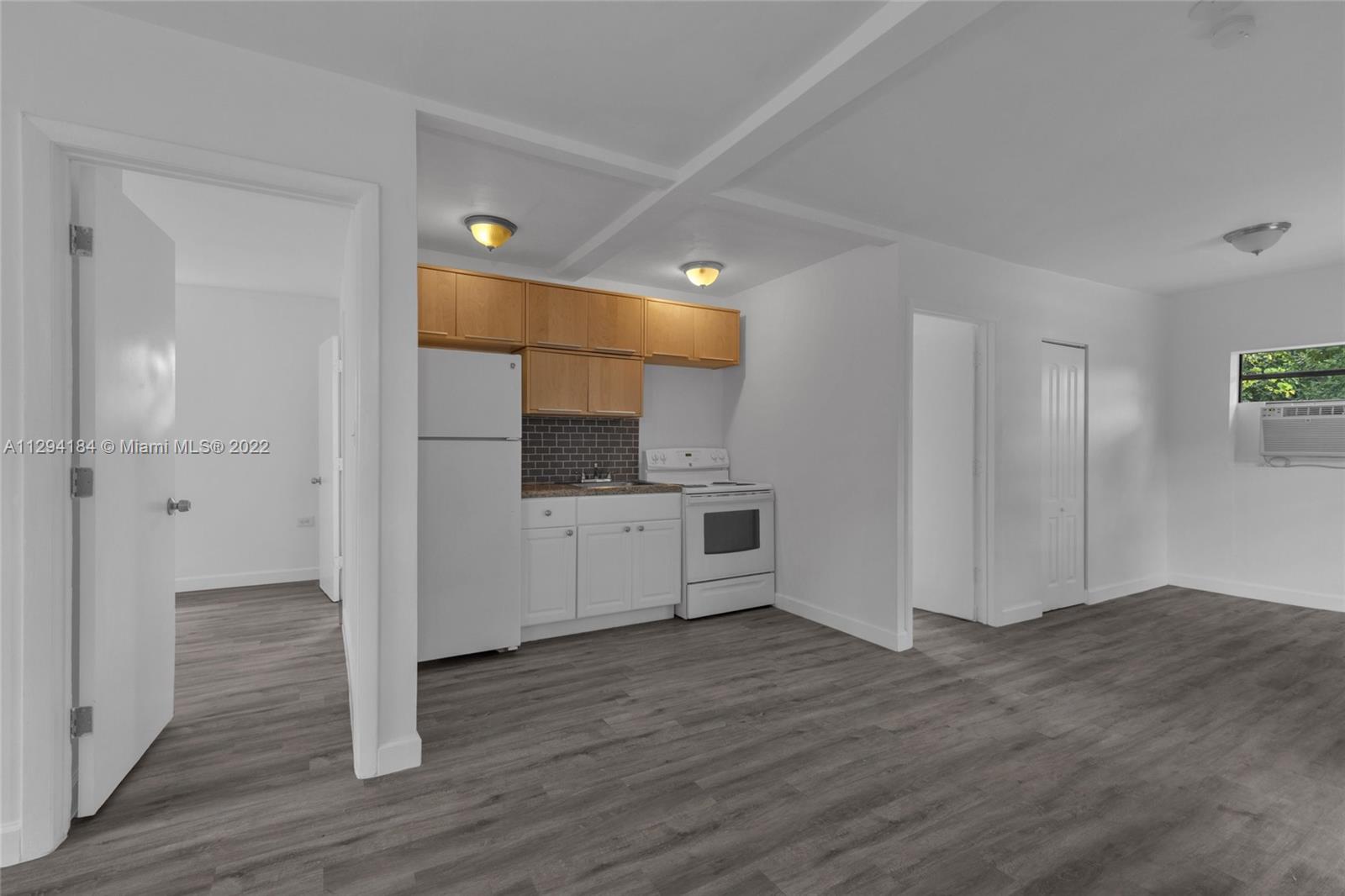 See details / 1518 sq. ft. $ 2022-11-14 0 Photo