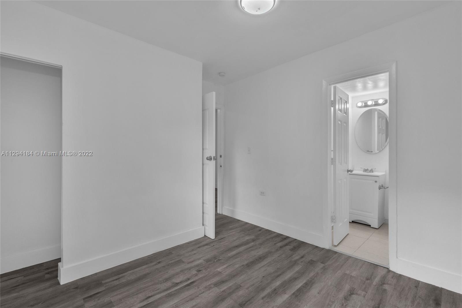 See details / 1518 sq. ft. $ 2022-11-14 0 Photo