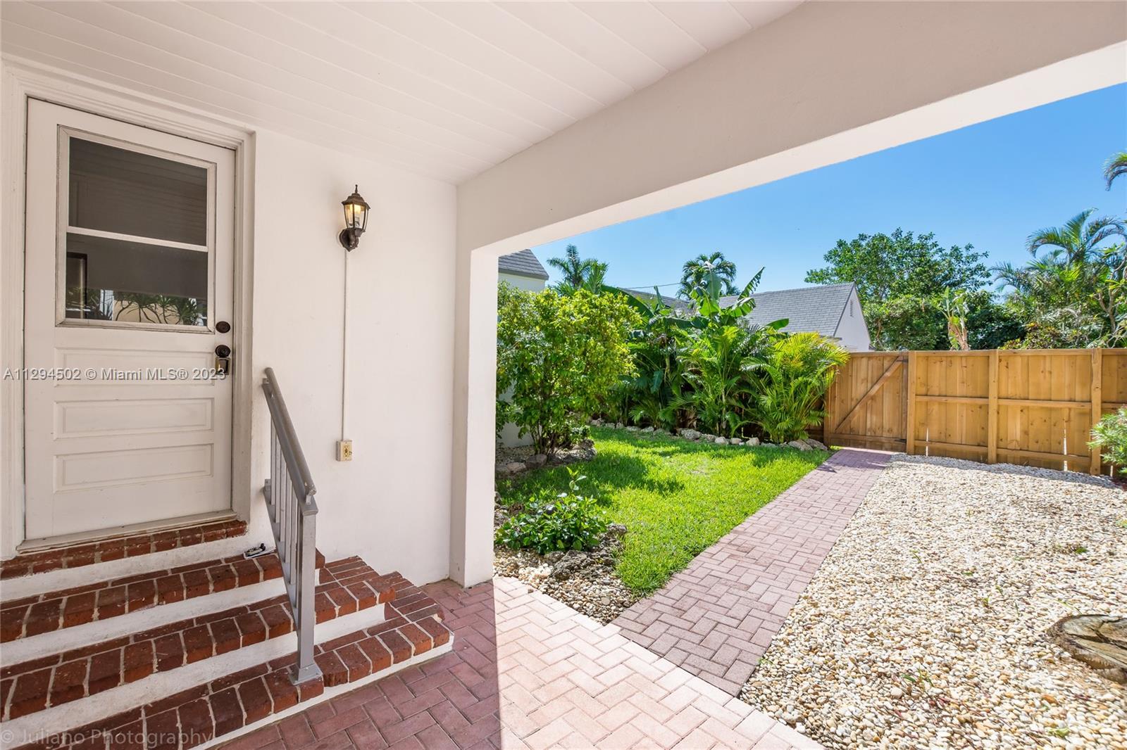 See details / 1843 sq. ft. $ 2022-10-27 0 Photo