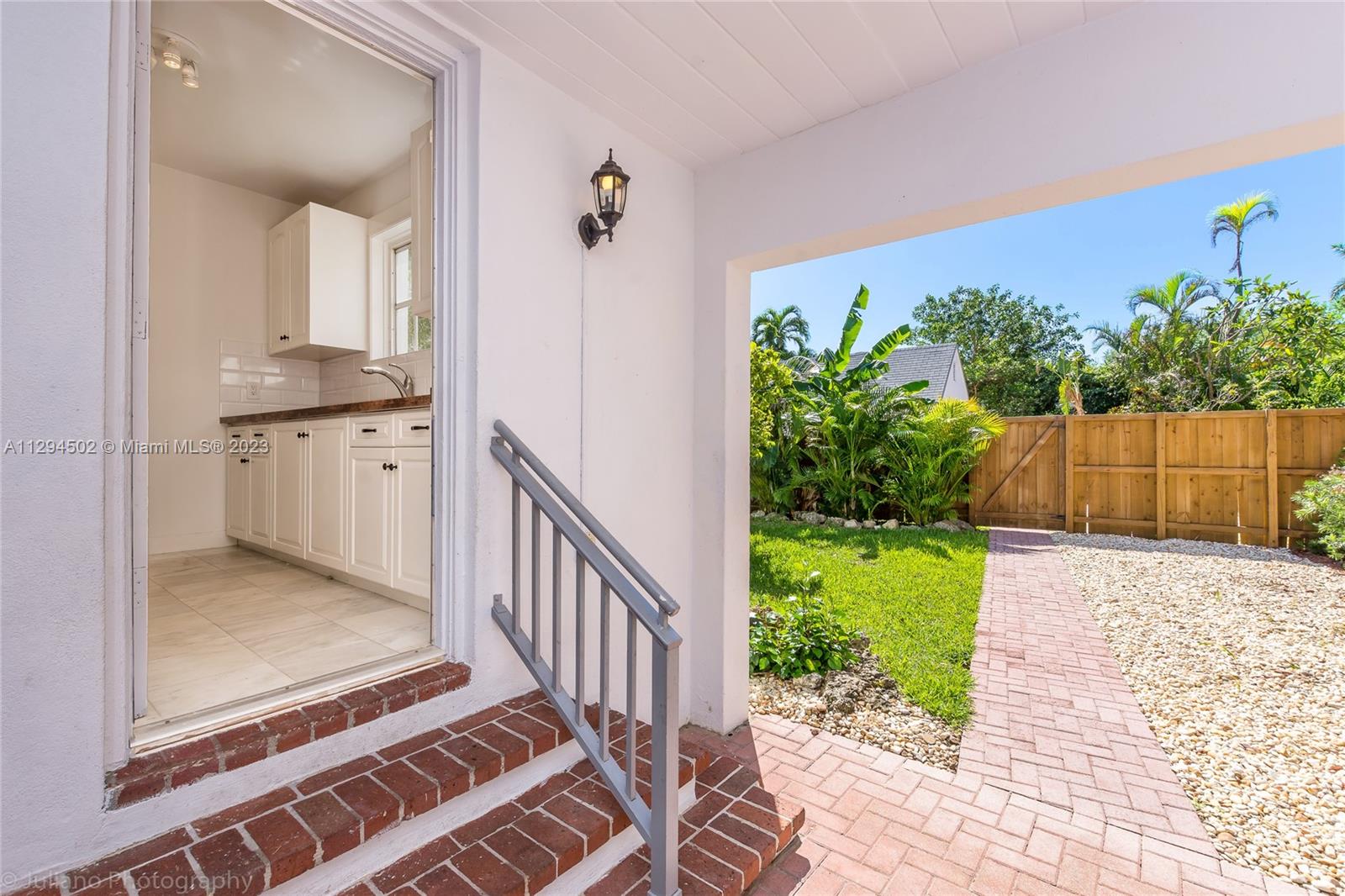 See details / 1843 sq. ft. $ 2022-10-27 0 Photo