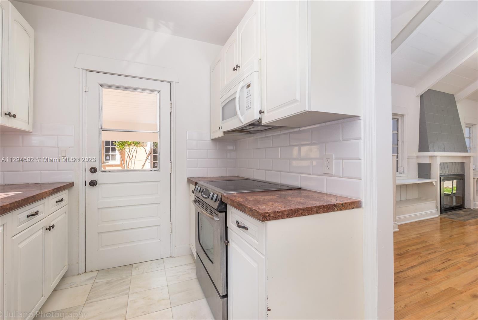 See details / 1843 sq. ft. $ 2022-10-27 0 Photo