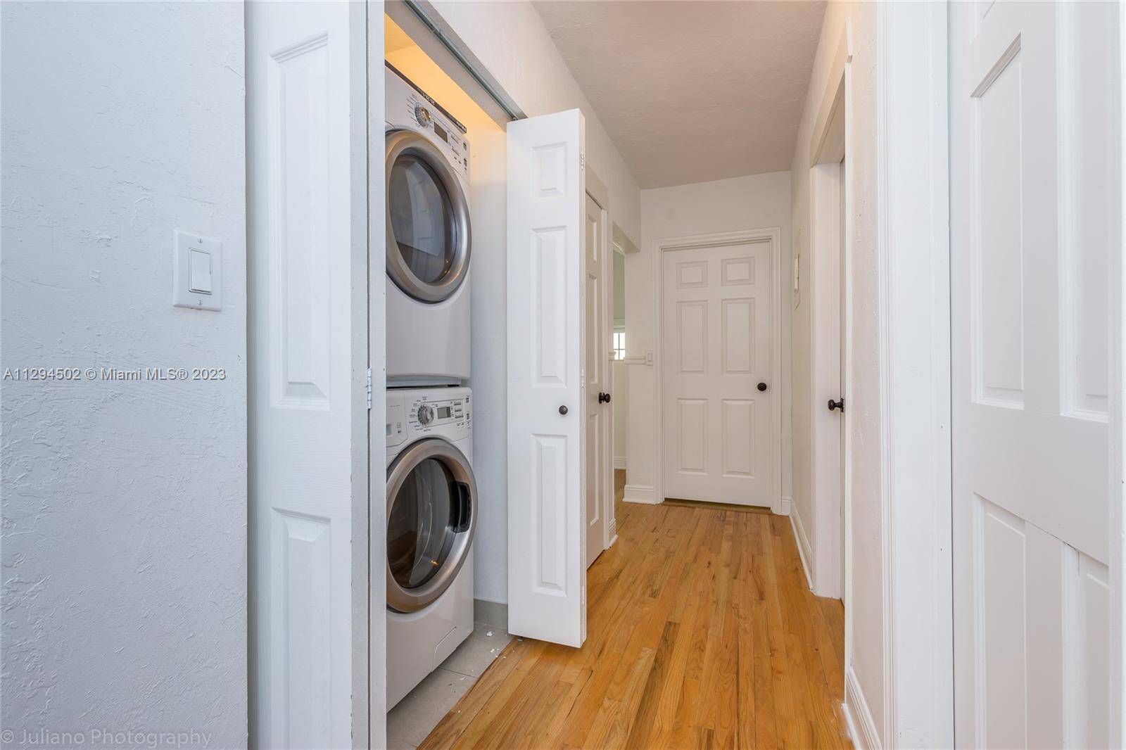 See details / 1843 sq. ft. $ 2022-10-27 0 Photo