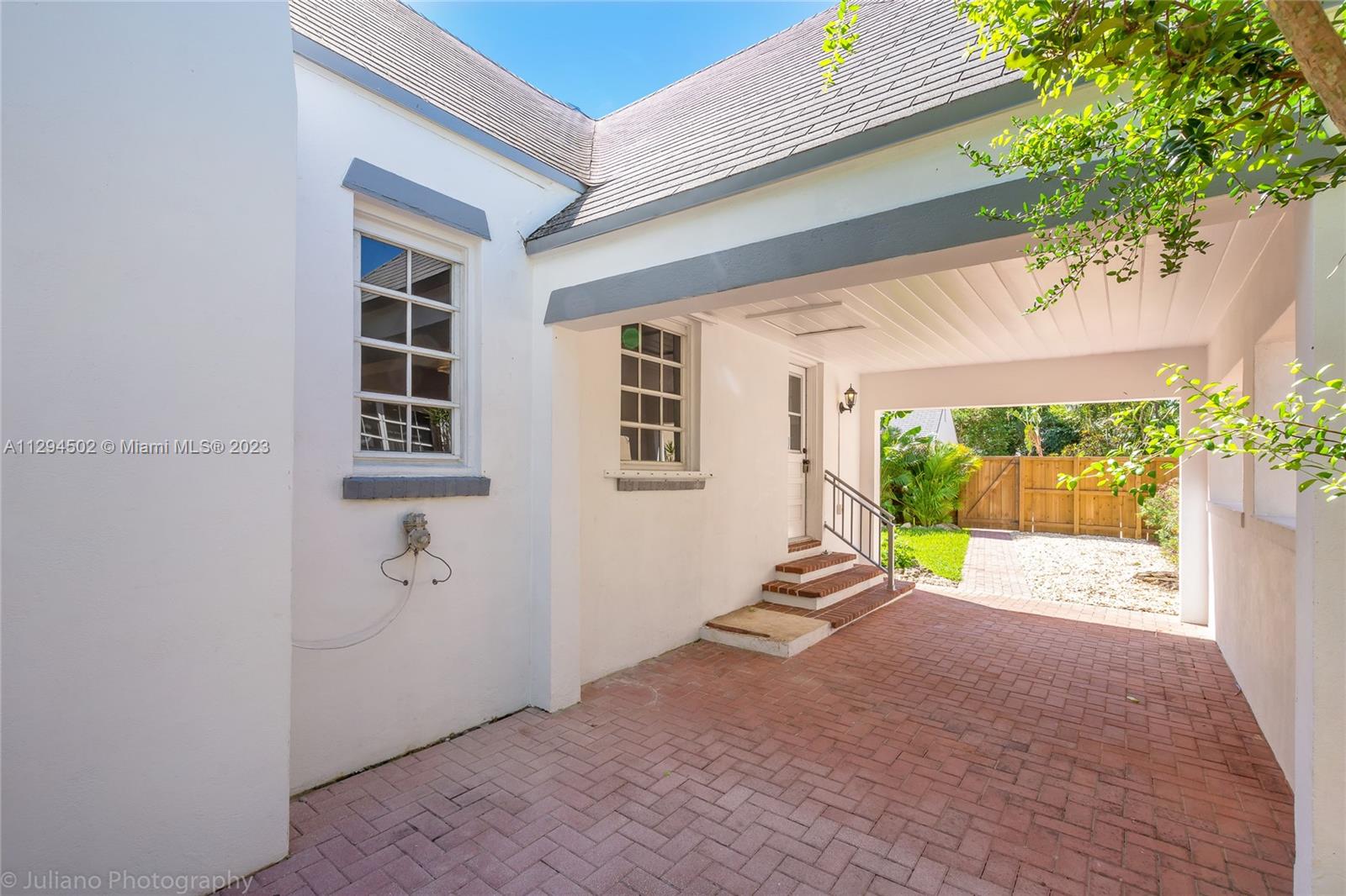 See details / 1843 sq. ft. $ 2022-10-27 0 Photo