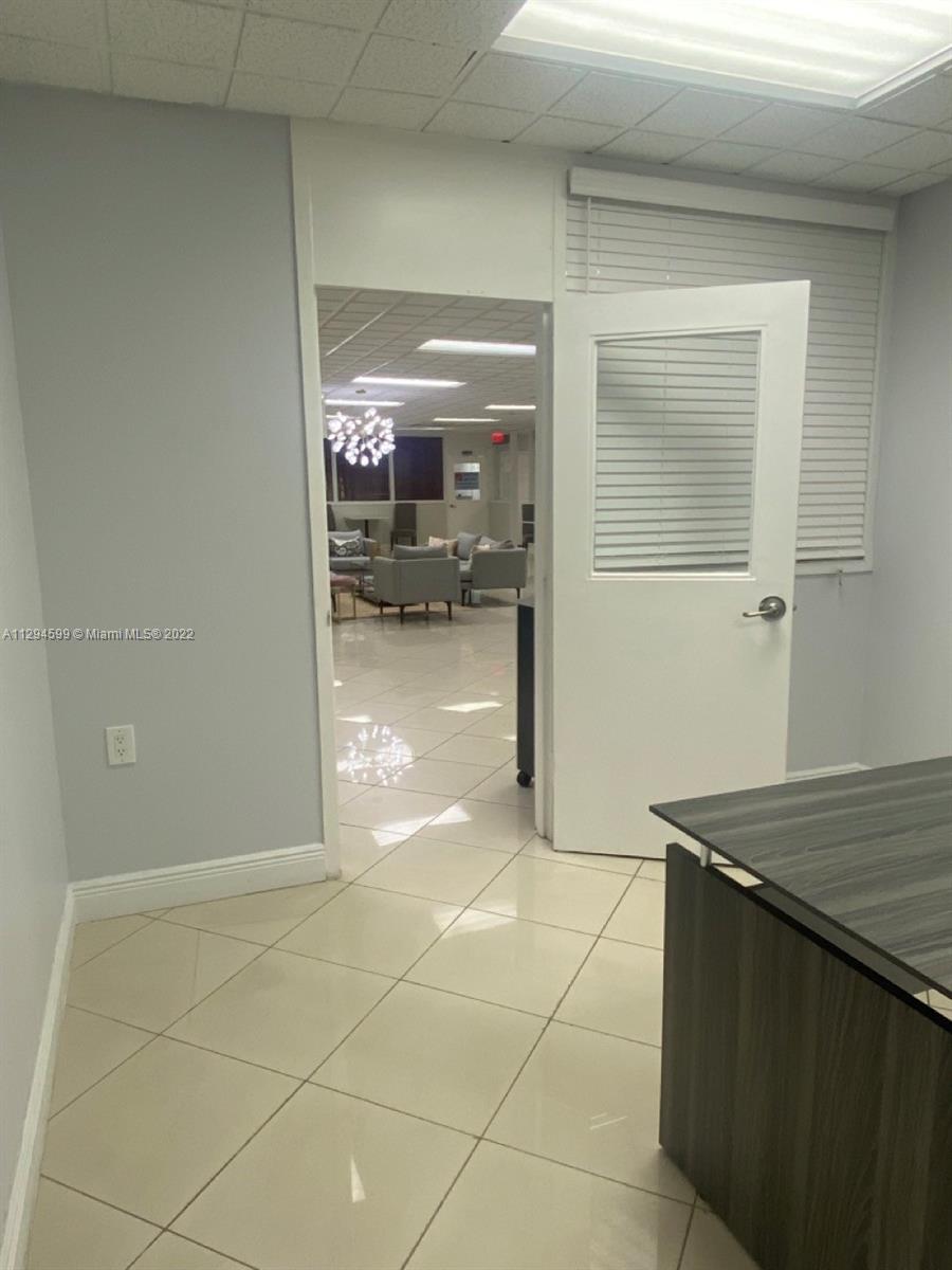 See details / sq. ft. $ 2022-10-27 0 Photo