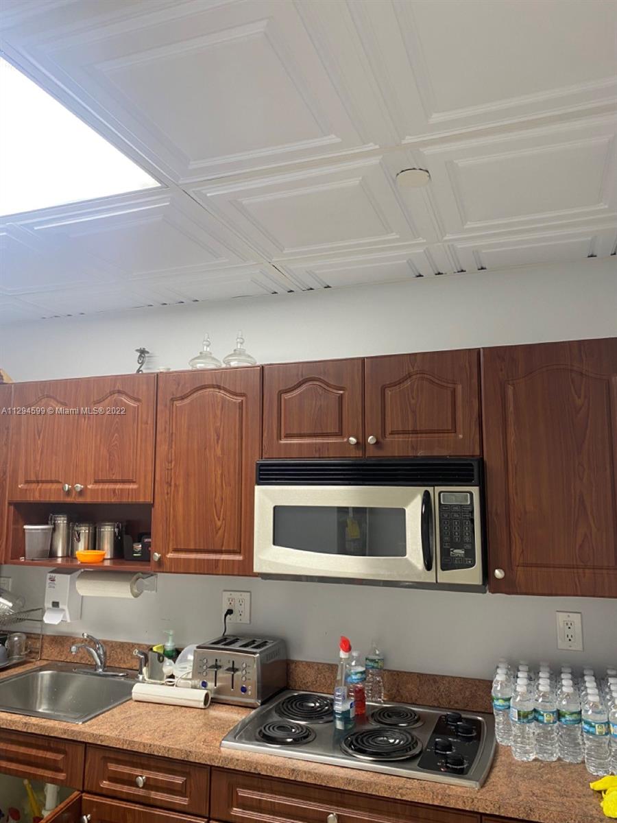 See details / sq. ft. $ 2022-10-27 0 Photo