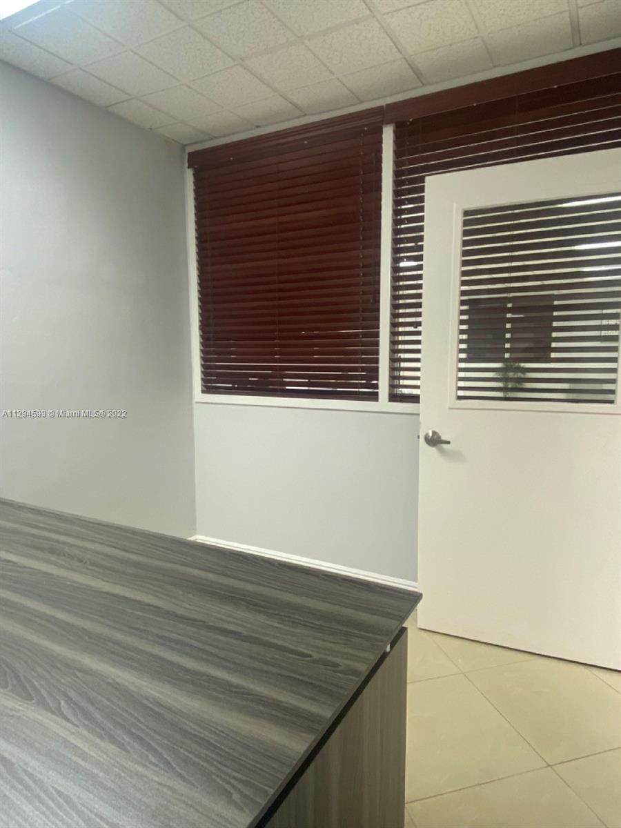 See details / sq. ft. $ 2022-10-27 0 Photo