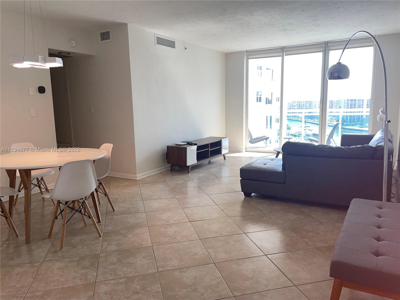 Photo of 3001 Ocean Dr #1037, Hollywood, Florida, 33019 -