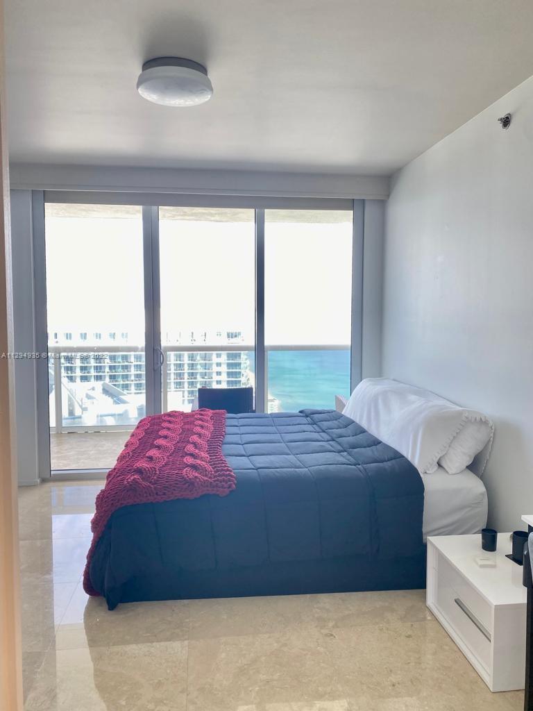 See details 5008 2 / 2 1458 sq. ft. $ 2022-10-28 0 Photo