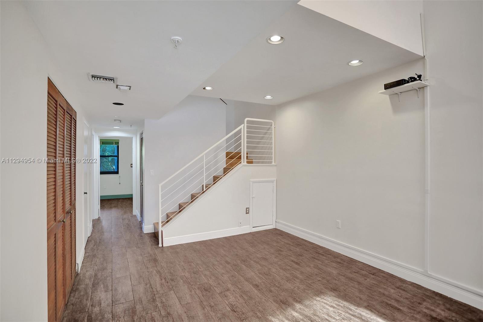 Photo of 406 Poinciana Dr #1725, Sunny Isles Beach, Florida, 33160 -