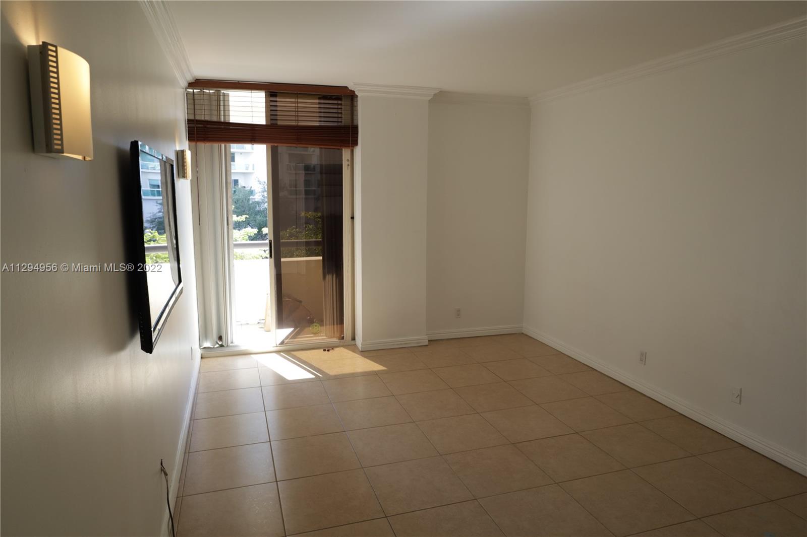 Photo of 19355 Turnberry Way #2E, Aventura, Florida, 33180 -