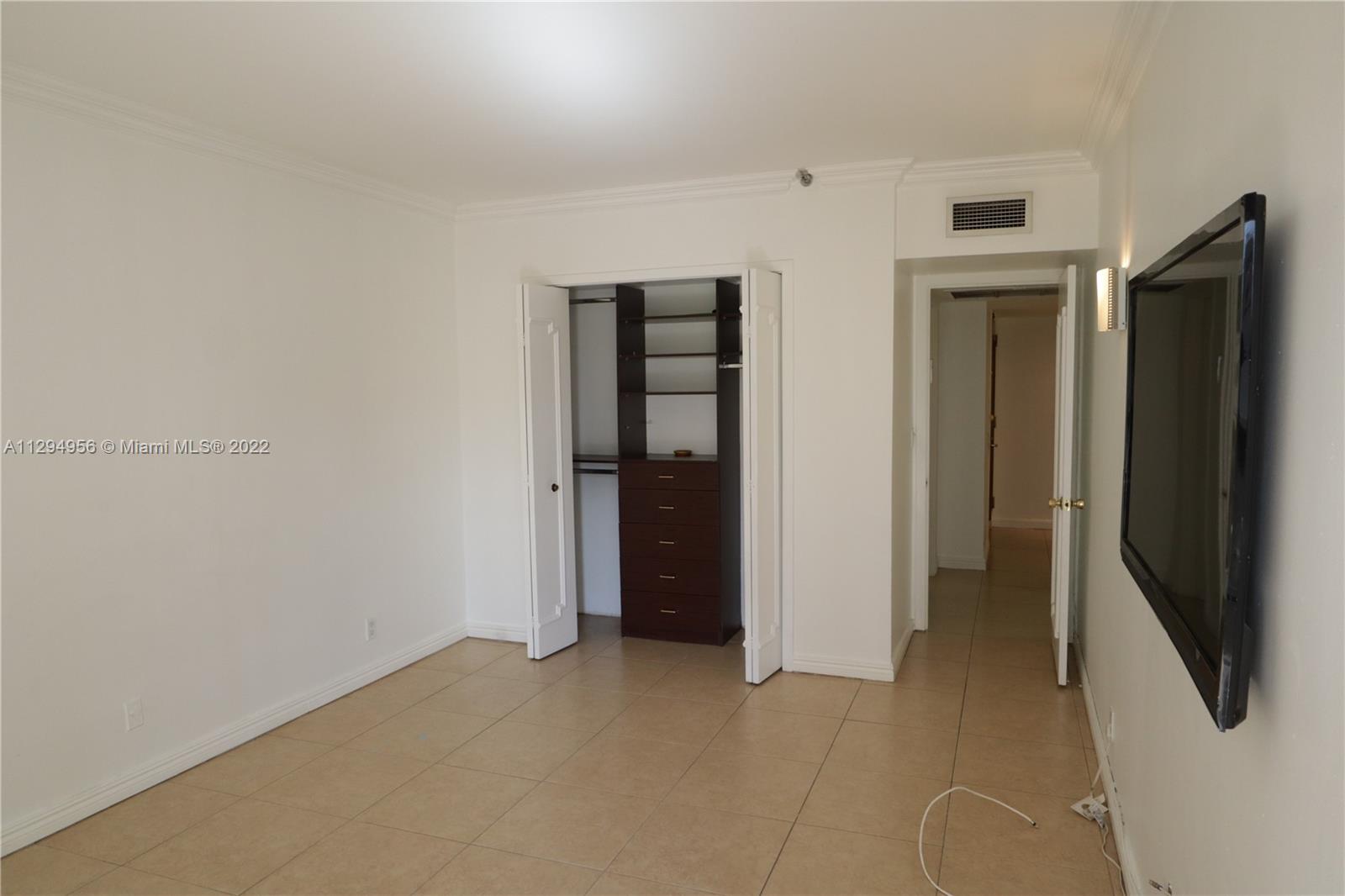 Photo of 19355 Turnberry Way #2E, Aventura, Florida, 33180 -