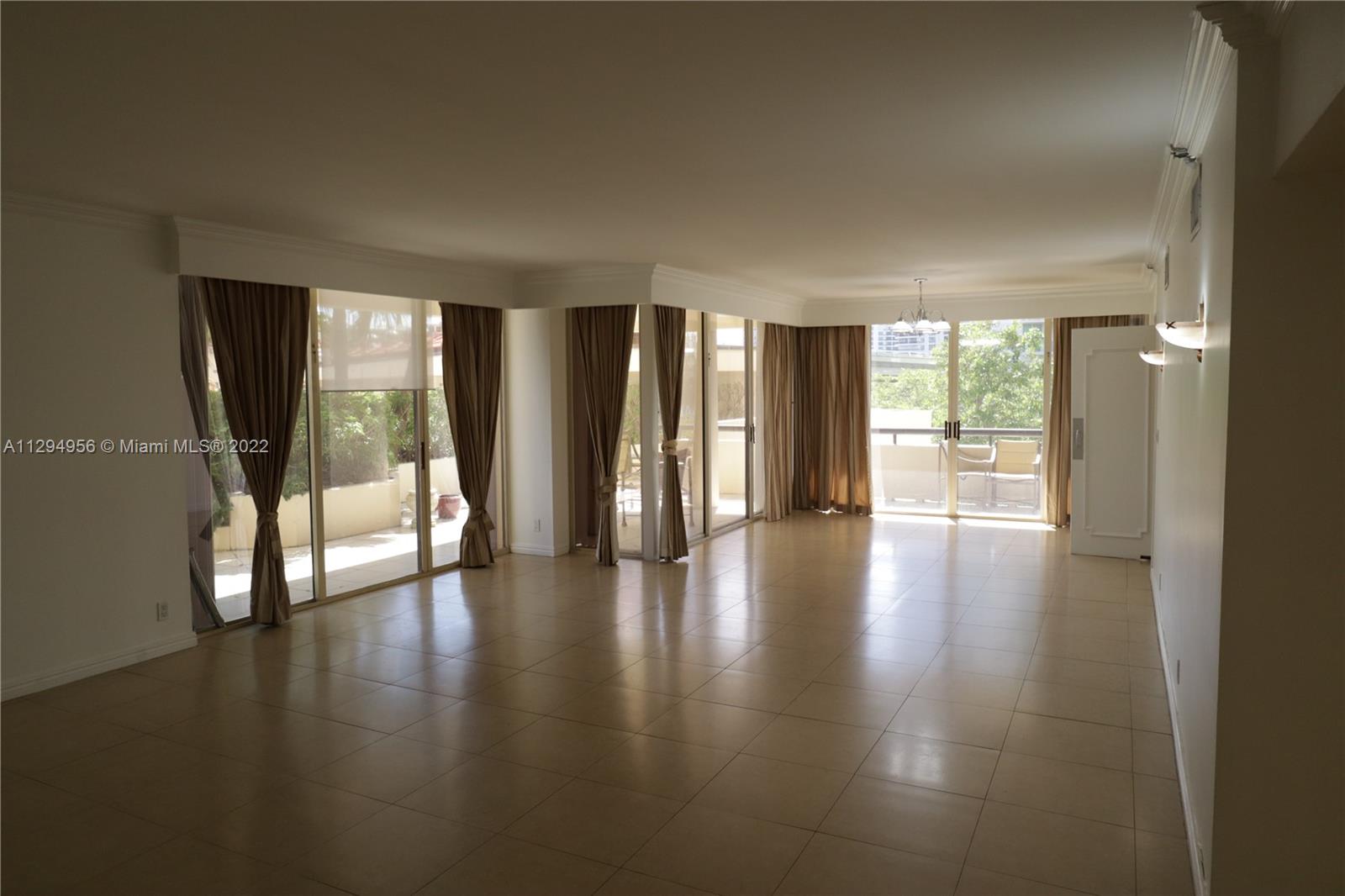 Photo of 19355 Turnberry Way #2E, Aventura, Florida, 33180 -