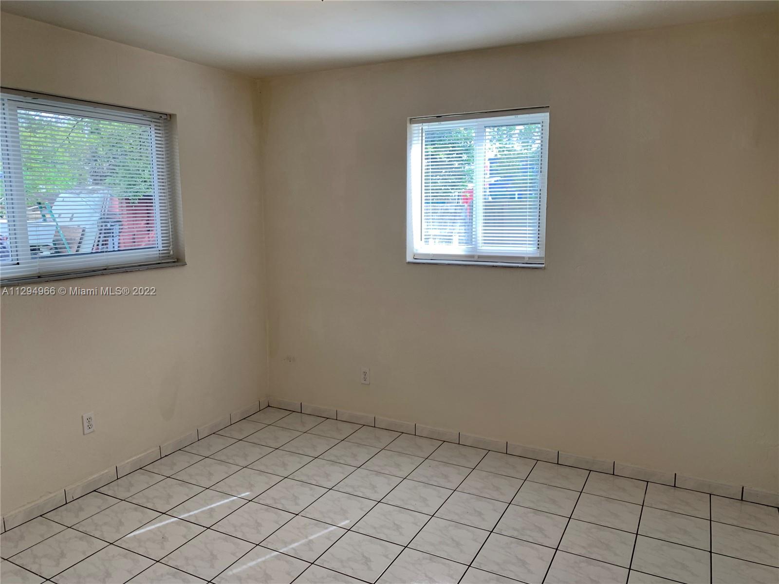 See details / 1560 sq. ft. $ 2022-10-28 0 Photo