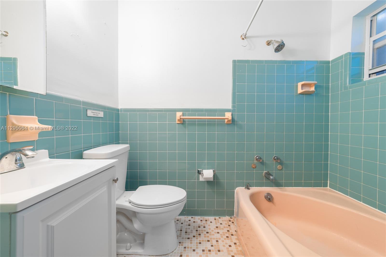 See details / 3674 sq. ft. $ 2022-12-14 0 Photo