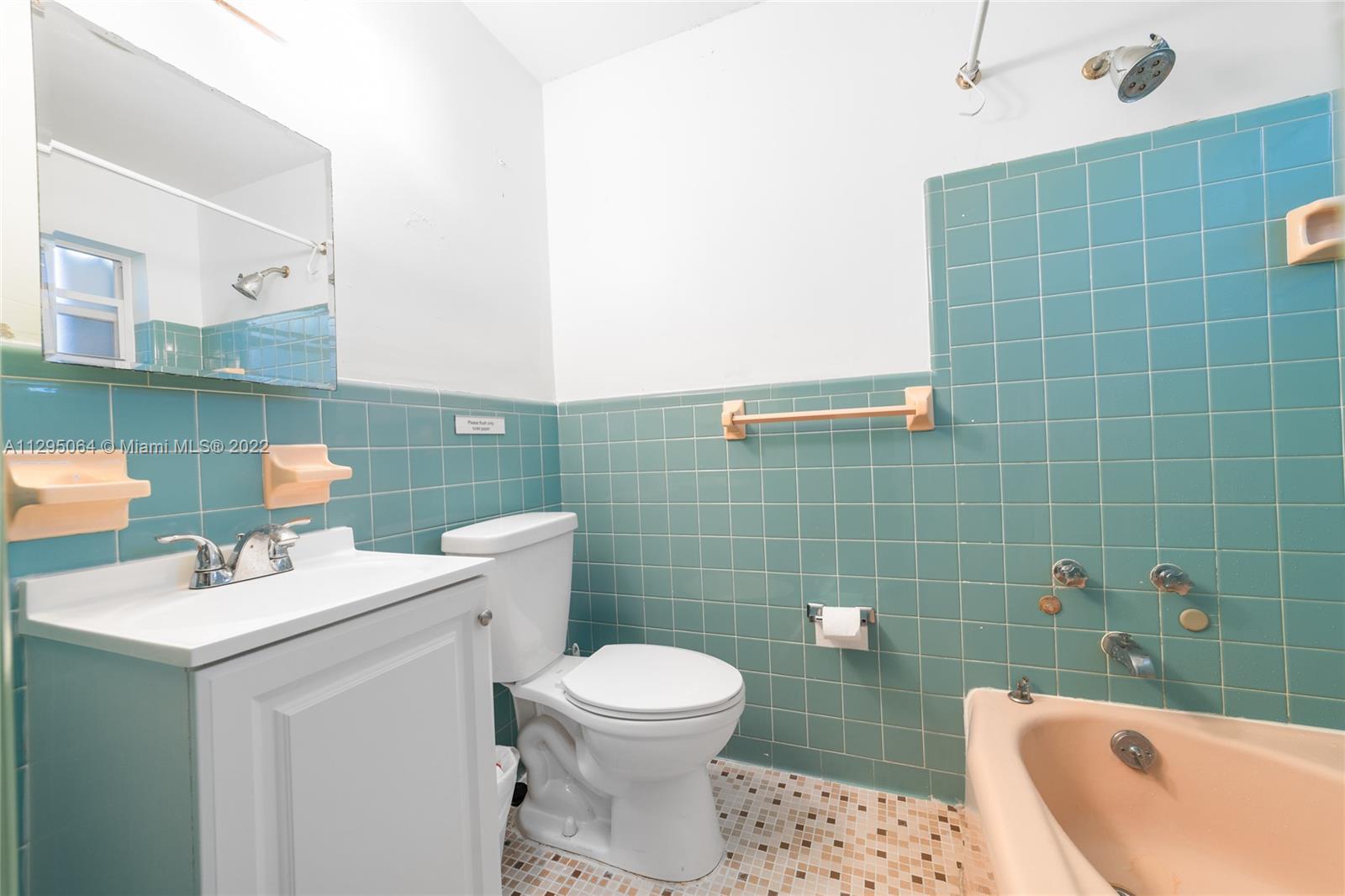 See details / 3674 sq. ft. $ 2022-12-14 0 Photo