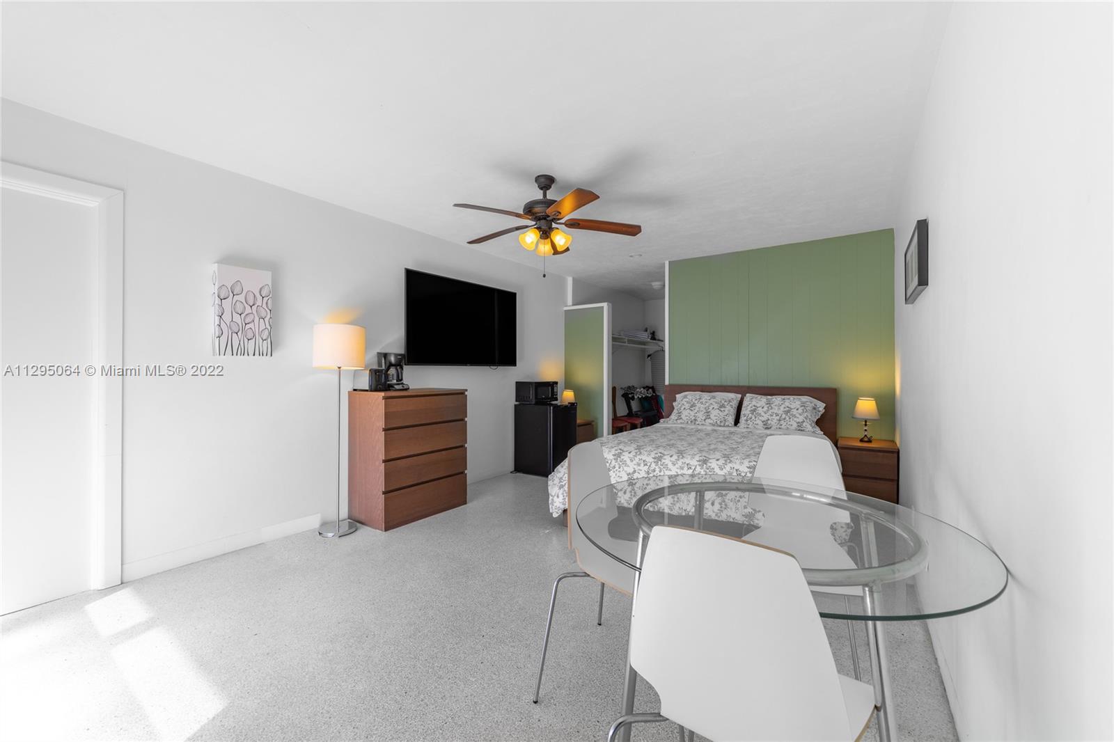 See details / 3674 sq. ft. $ 2022-12-14 0 Photo