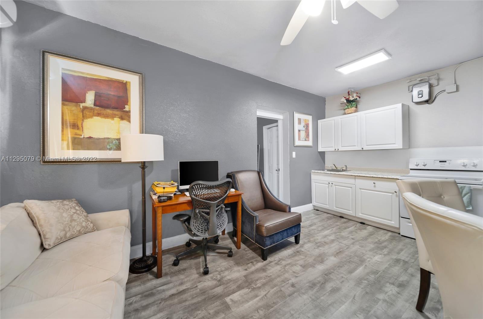 See details / 5314 sq. ft. $ 2022-10-28 0 Photo