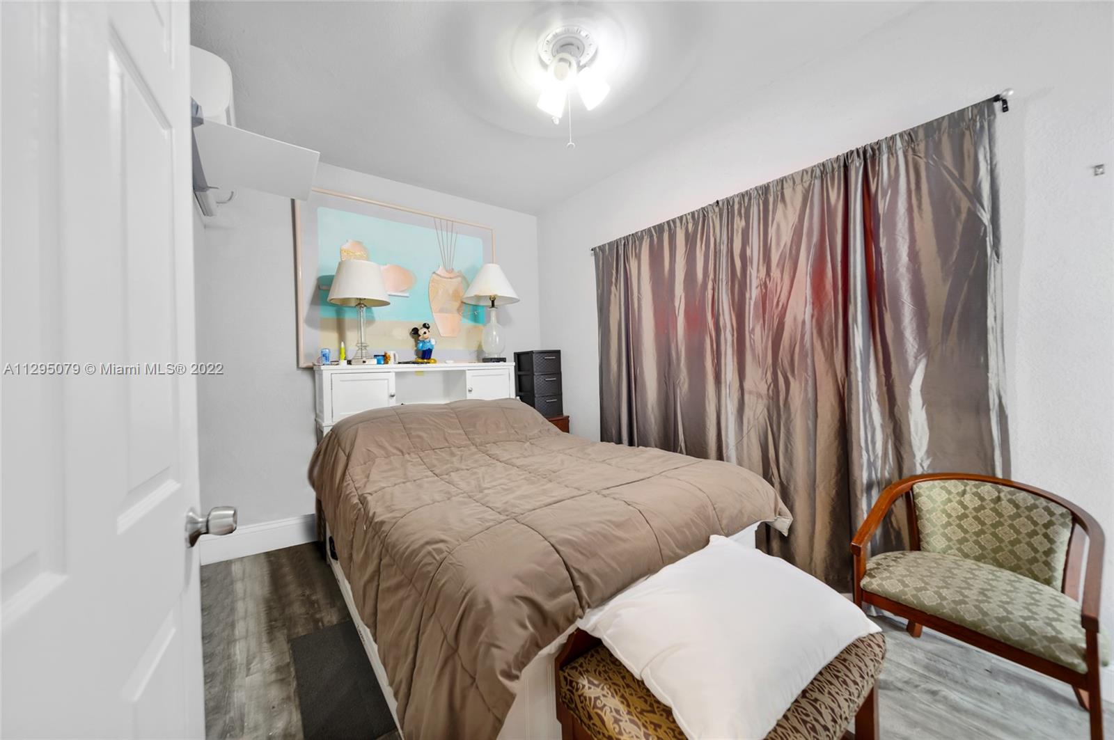 See details / 5314 sq. ft. $ 2022-10-28 0 Photo