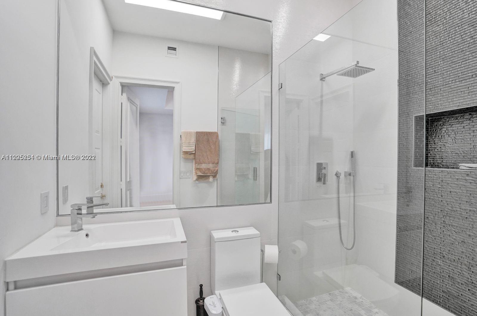 Photo of 1061 Harbor Ct , Hollywood, Florida, 33019 -
