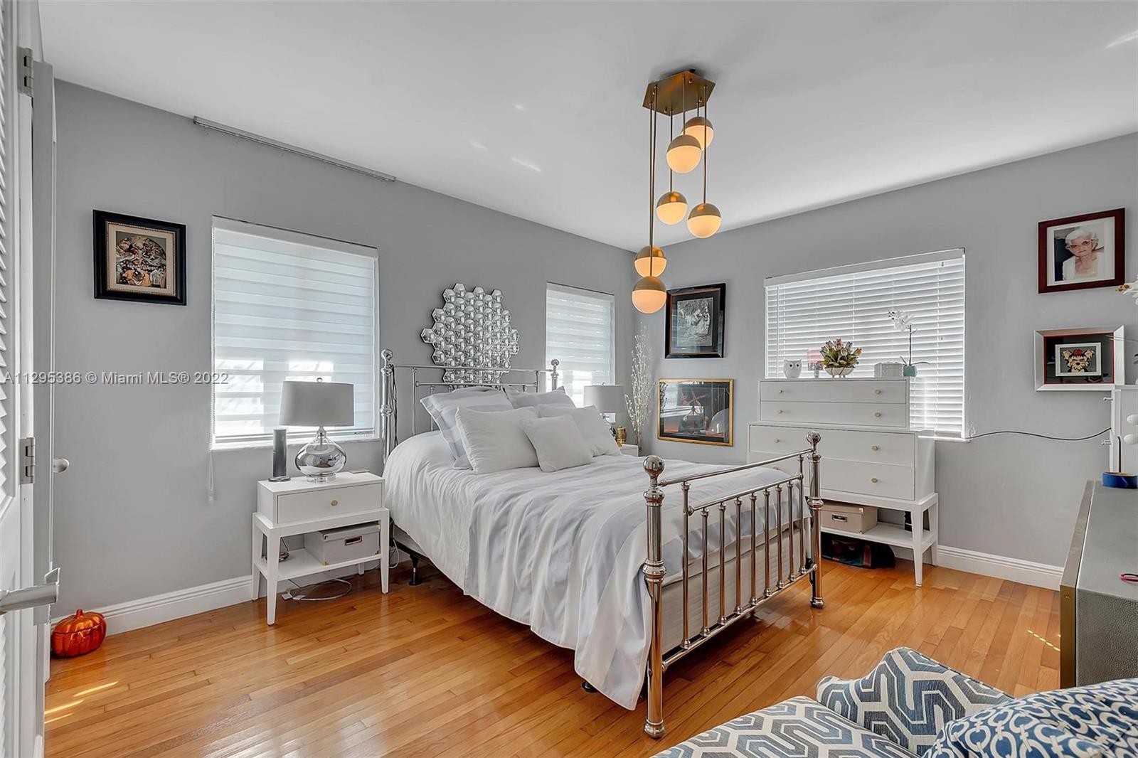 See details / 2150 sq. ft. $ 2022-10-28 0 Photo
