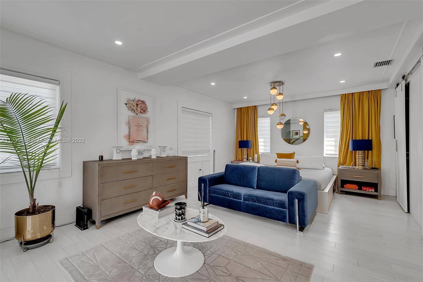 See details / 2150 sq. ft. $ 2022-10-28 0 Photo