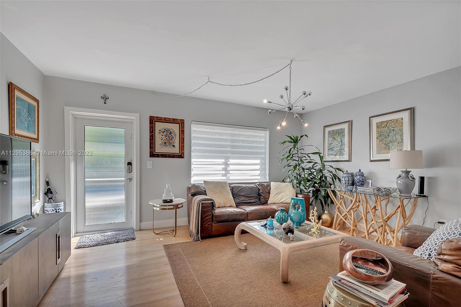 See details / 2150 sq. ft. $ 2022-10-28 0 Photo