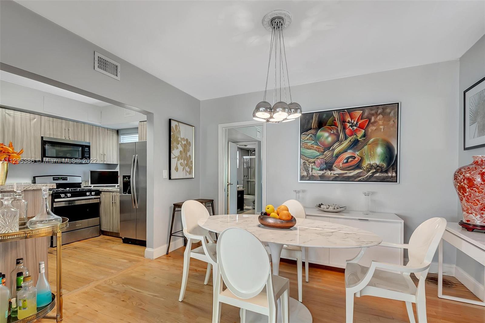 See details / 2150 sq. ft. $ 2022-10-28 0 Photo