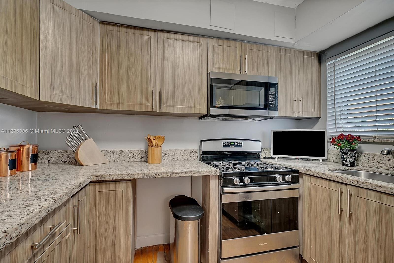 See details / 2150 sq. ft. $ 2022-10-28 0 Photo