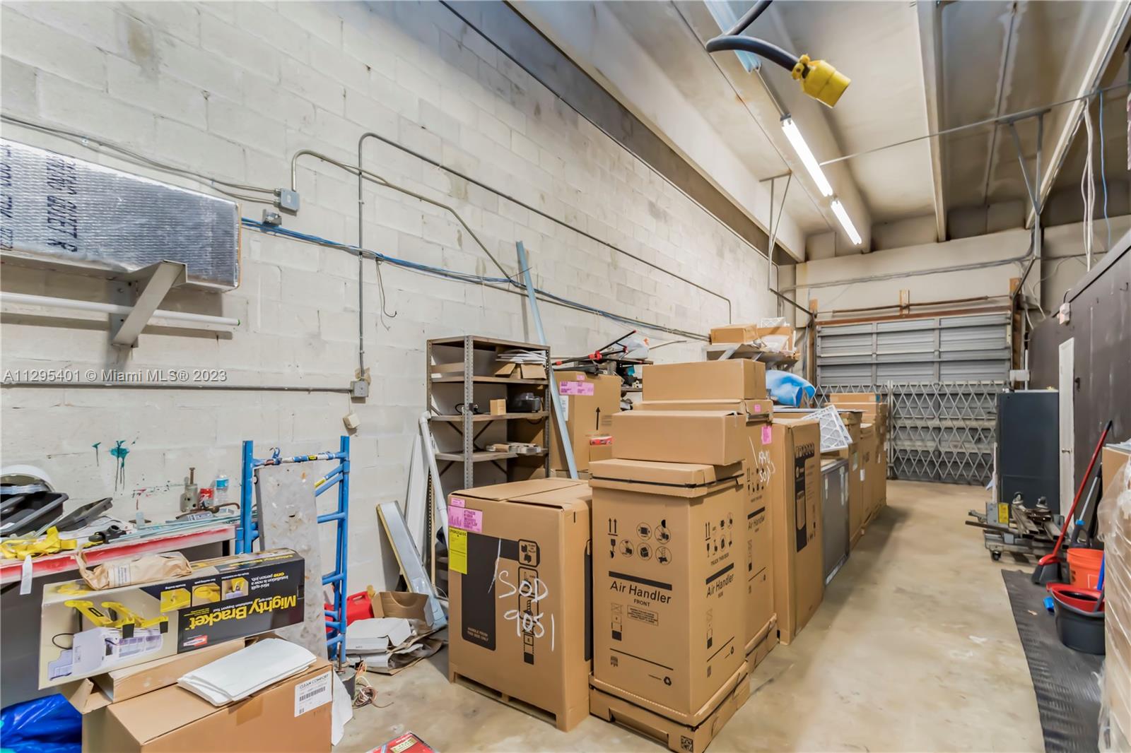 See details 8891-8897 / sq. ft. $ 2022-10-28 0 Photo