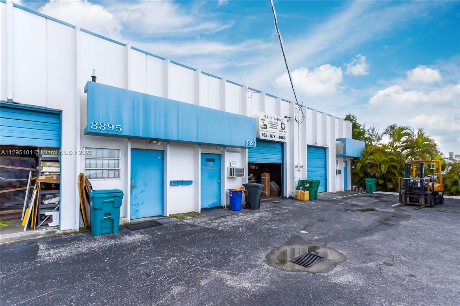 See details 8891-8897 / sq. ft. $ 2022-10-28 0 Photo