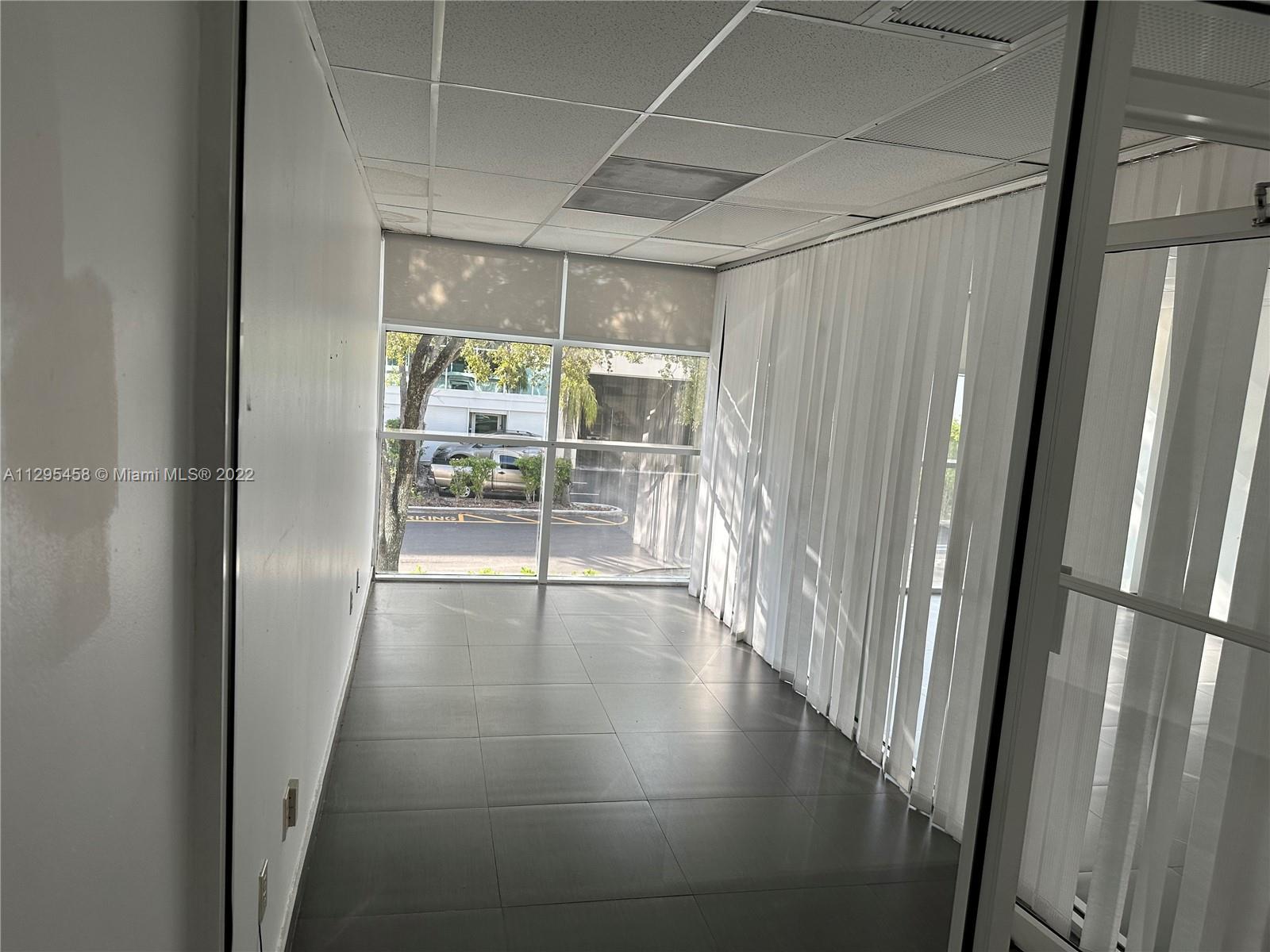 See details / sq. ft. $ 2022-10-29 0 Photo