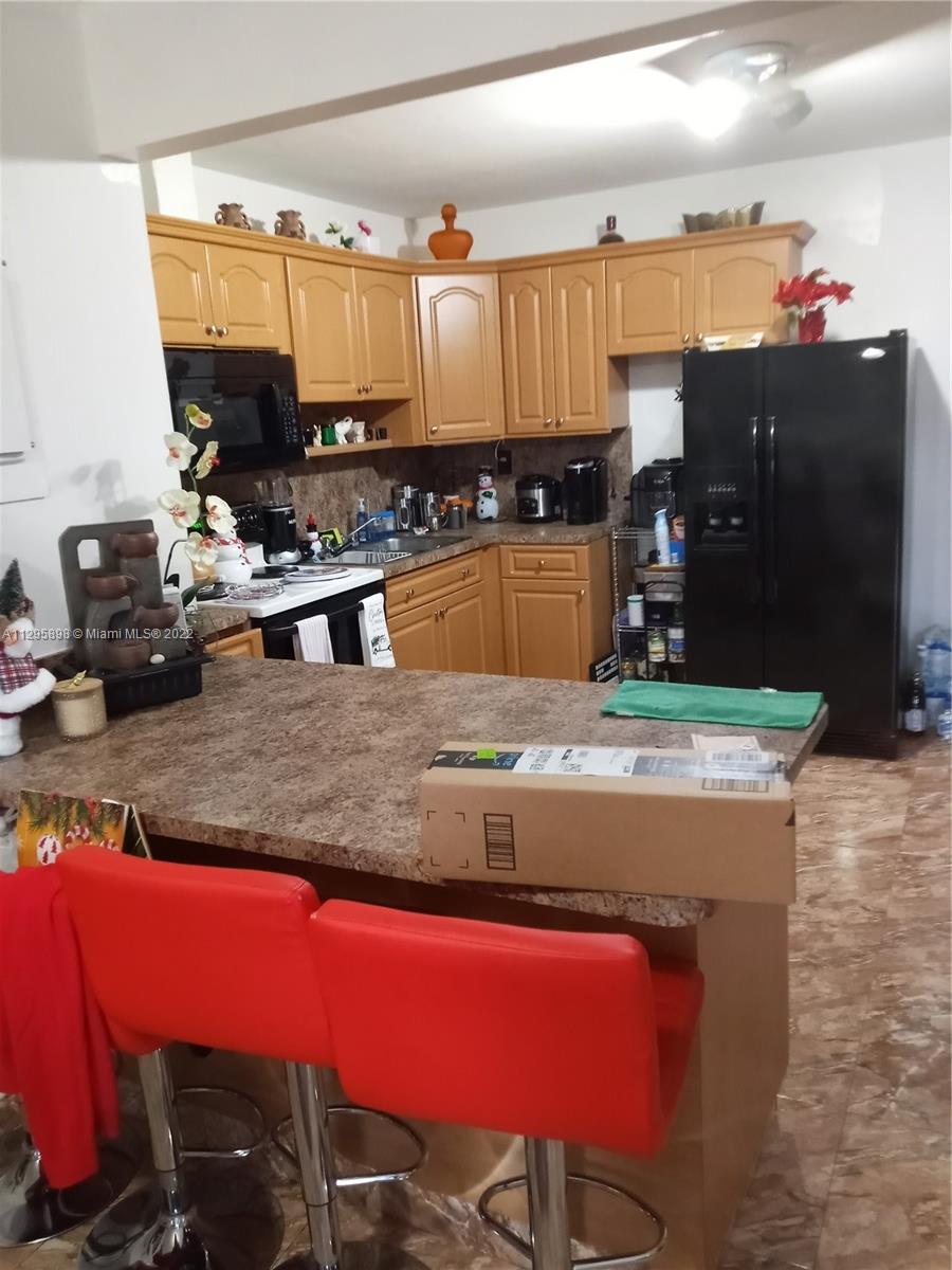 See details / 6592 sq. ft. $ 2023-01-30 0 Photo