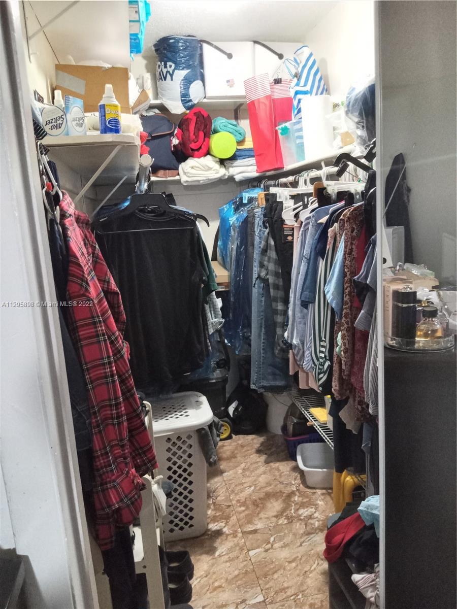 See details / 6592 sq. ft. $ 2023-01-30 0 Photo