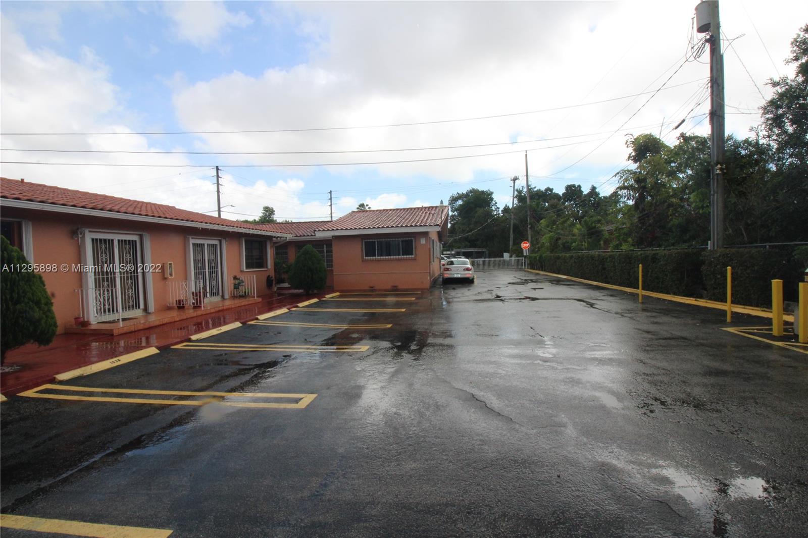 See details / 6592 sq. ft. $ 2023-01-30 0 Photo