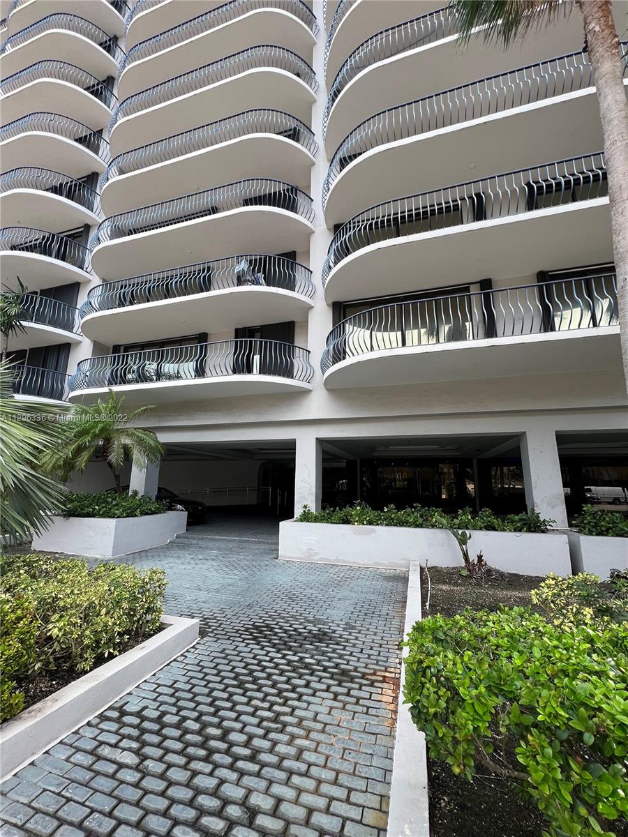 Photo of 8877 Collins Ave #404, Surfside, Florida, 33154 -