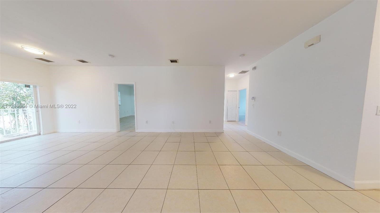 See details 201 / sq. ft. $ 2022-10-31 0 Photo