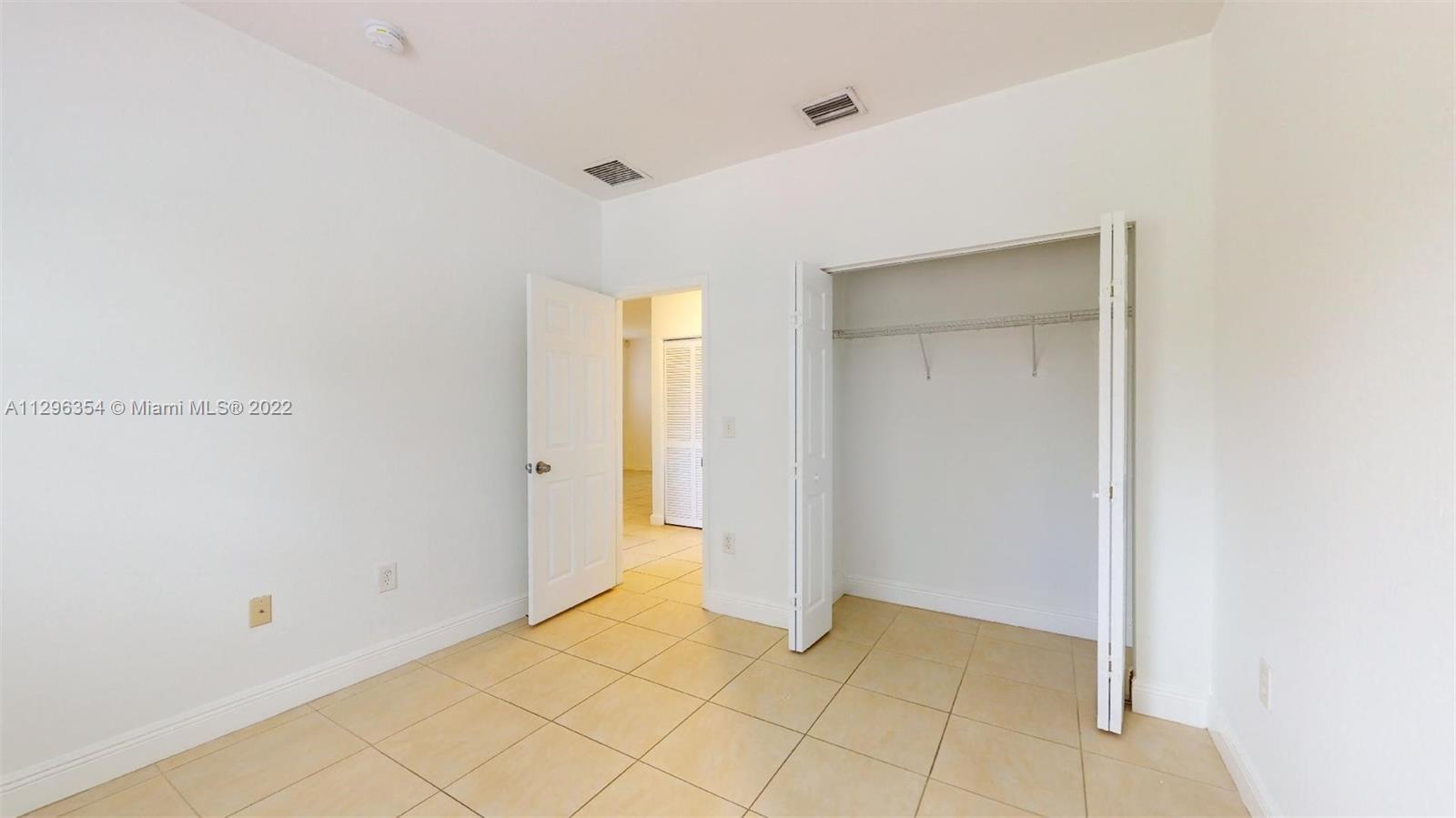See details 201 / sq. ft. $ 2022-10-31 0 Photo