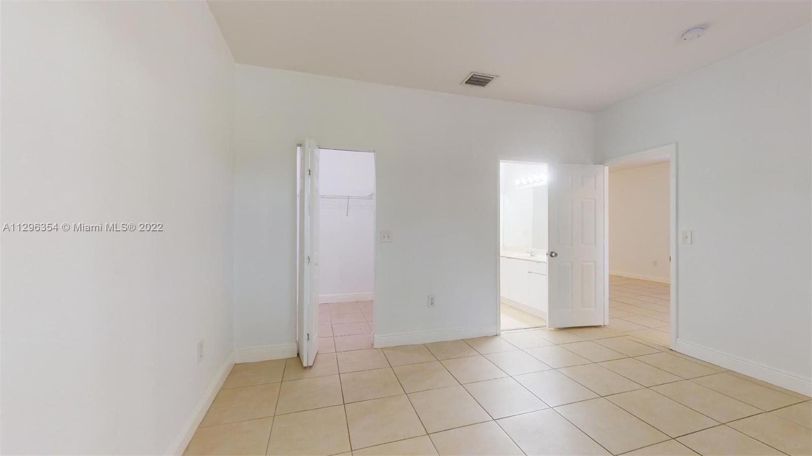 See details 201 / sq. ft. $ 2022-10-31 0 Photo