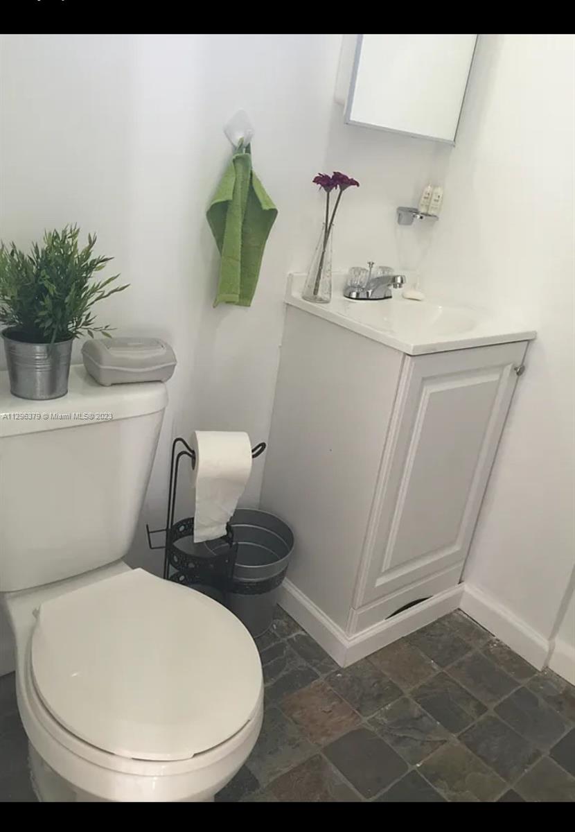 See details / sq. ft. $ 2023-01-17 0 Photo