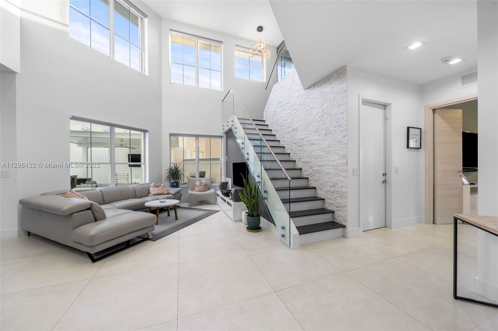 Photo of 1549 Breakwater Ter (1549), Hollywood, Florida, 33019 -