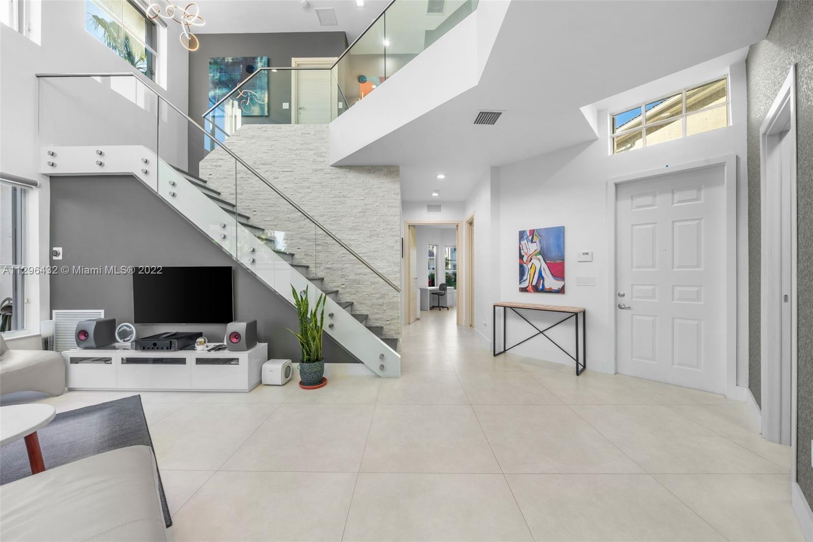 Photo of 1549 Breakwater Ter (1549), Hollywood, Florida, 33019 -
