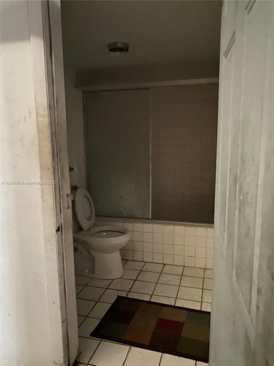 See details / sq. ft. $ 2022-11-01 0 Photo